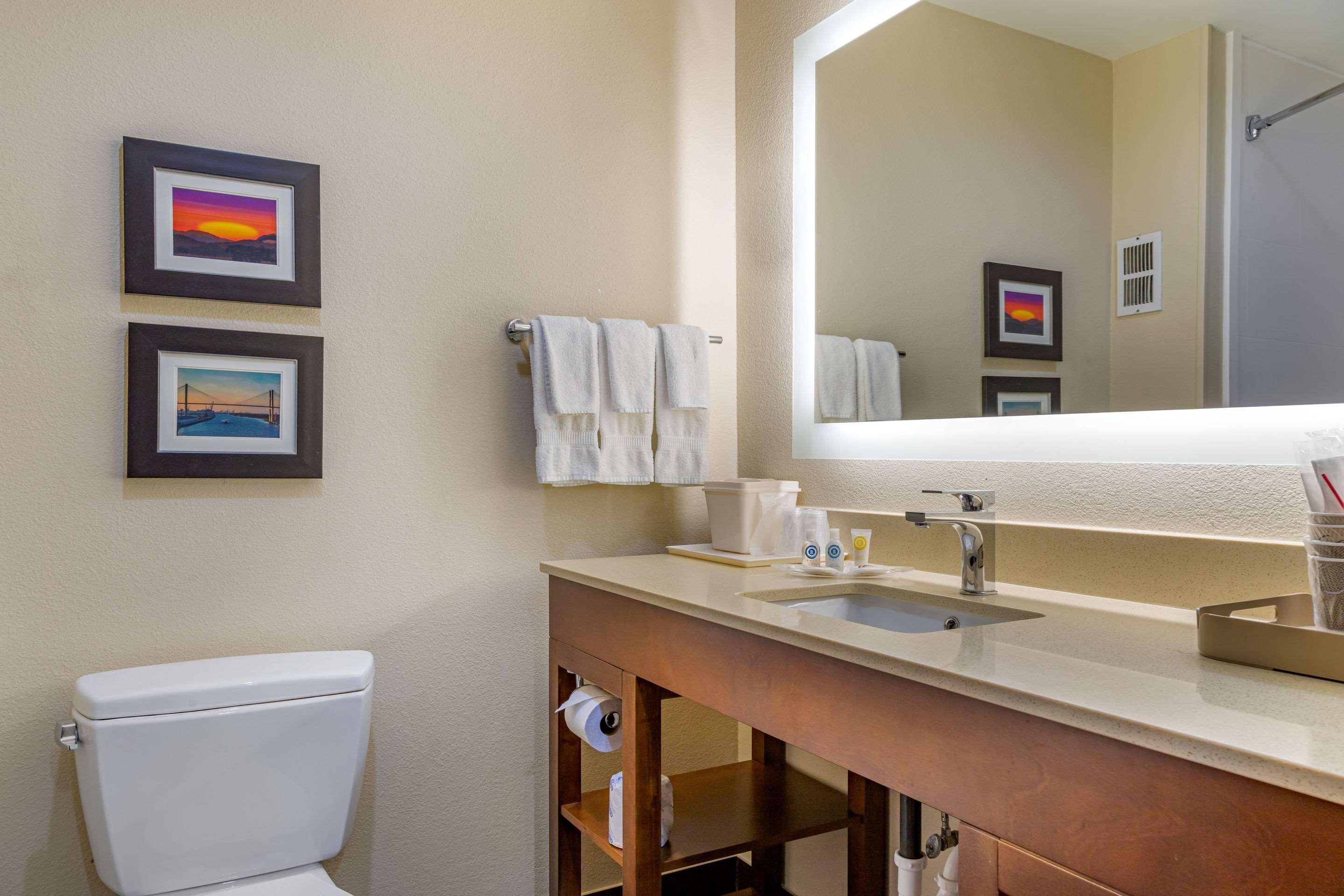 Comfort Suites Savannah Gateway I-95 Georgetown Exteriör bild