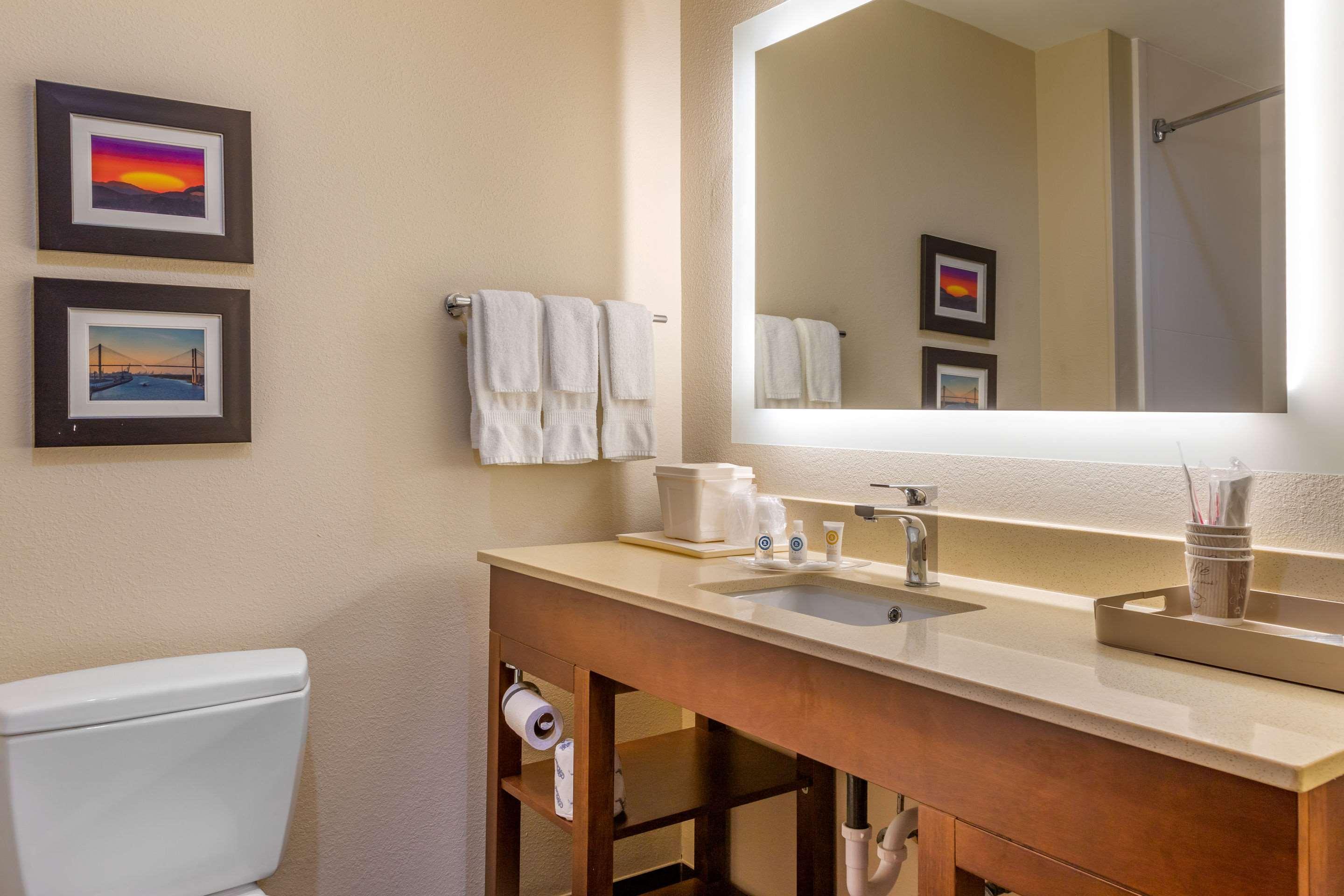 Comfort Suites Savannah Gateway I-95 Georgetown Exteriör bild