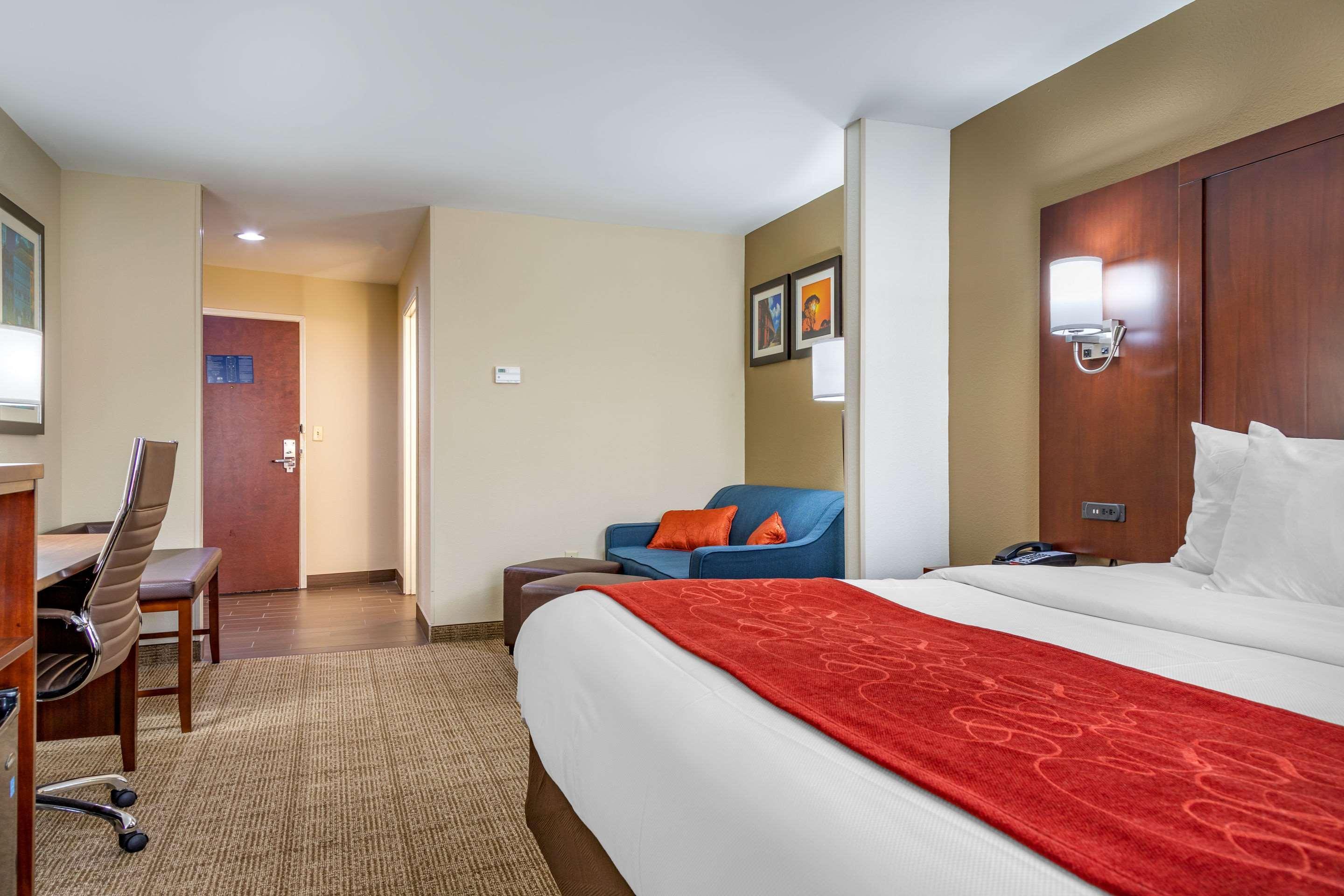 Comfort Suites Savannah Gateway I-95 Georgetown Exteriör bild